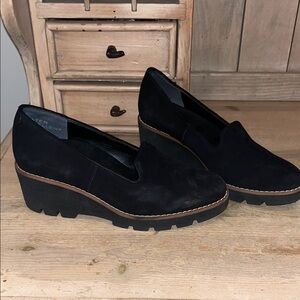 Vionic Willa Wedge Loafers Slip-On Water Repellent Suede Chunky Lug Heel Size 6